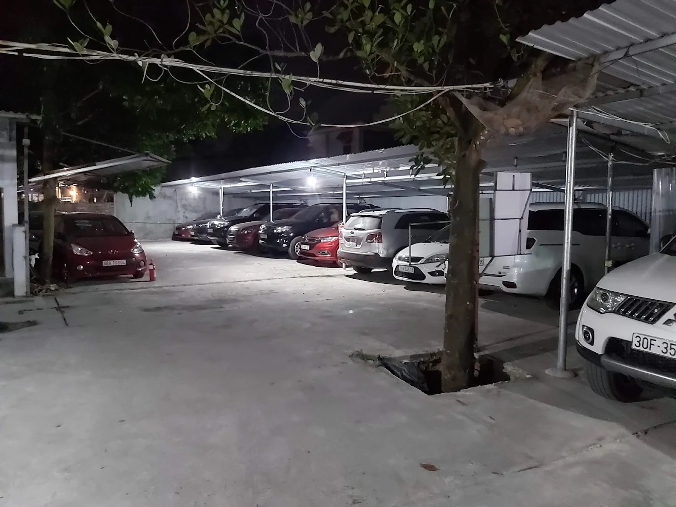 Bãi gửi ôtô Việt Hà Nội Bài